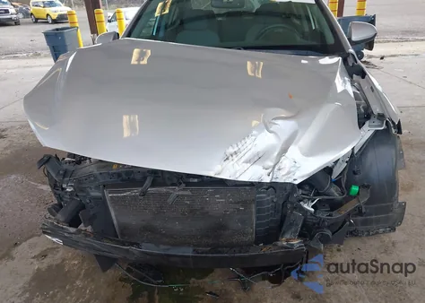 2018 Hyundai Elantra Value Edition z USA, uszkodzony, nr VIN 5NPD84LF0JH377966